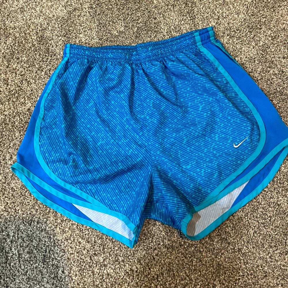 NIKE womens tempo running shorts